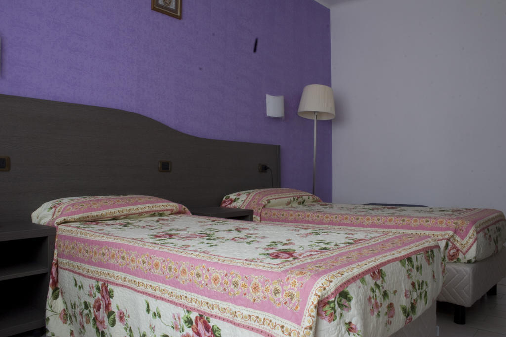Hotel Renato Sesto San Giovanni Εξωτερικό φωτογραφία