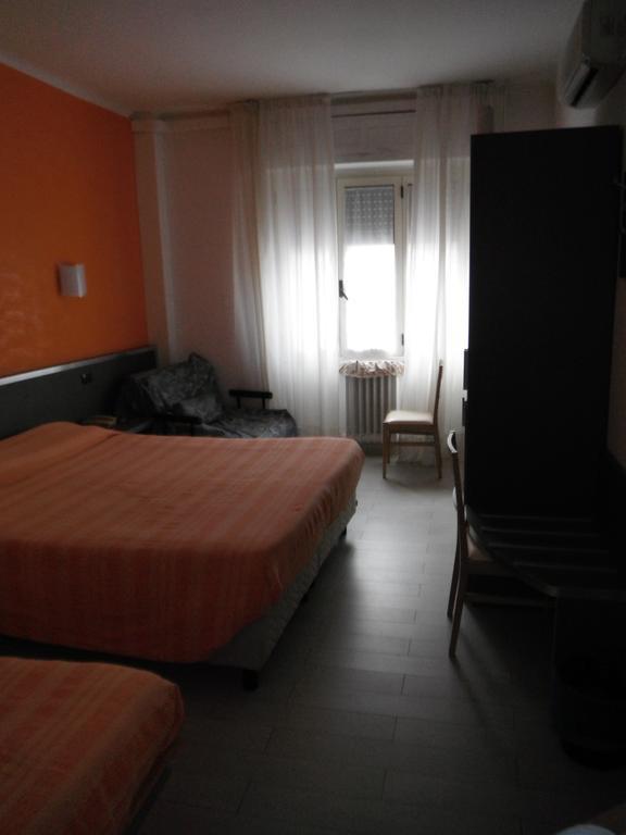 Hotel Renato Sesto San Giovanni Εξωτερικό φωτογραφία