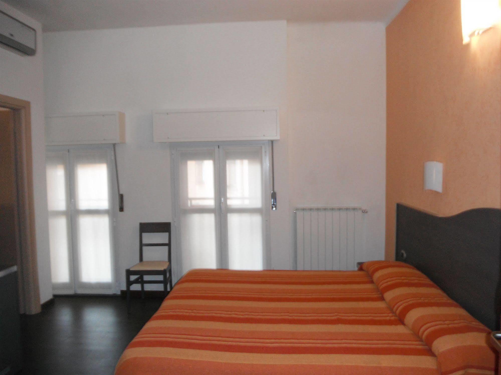 Hotel Renato Sesto San Giovanni Εξωτερικό φωτογραφία