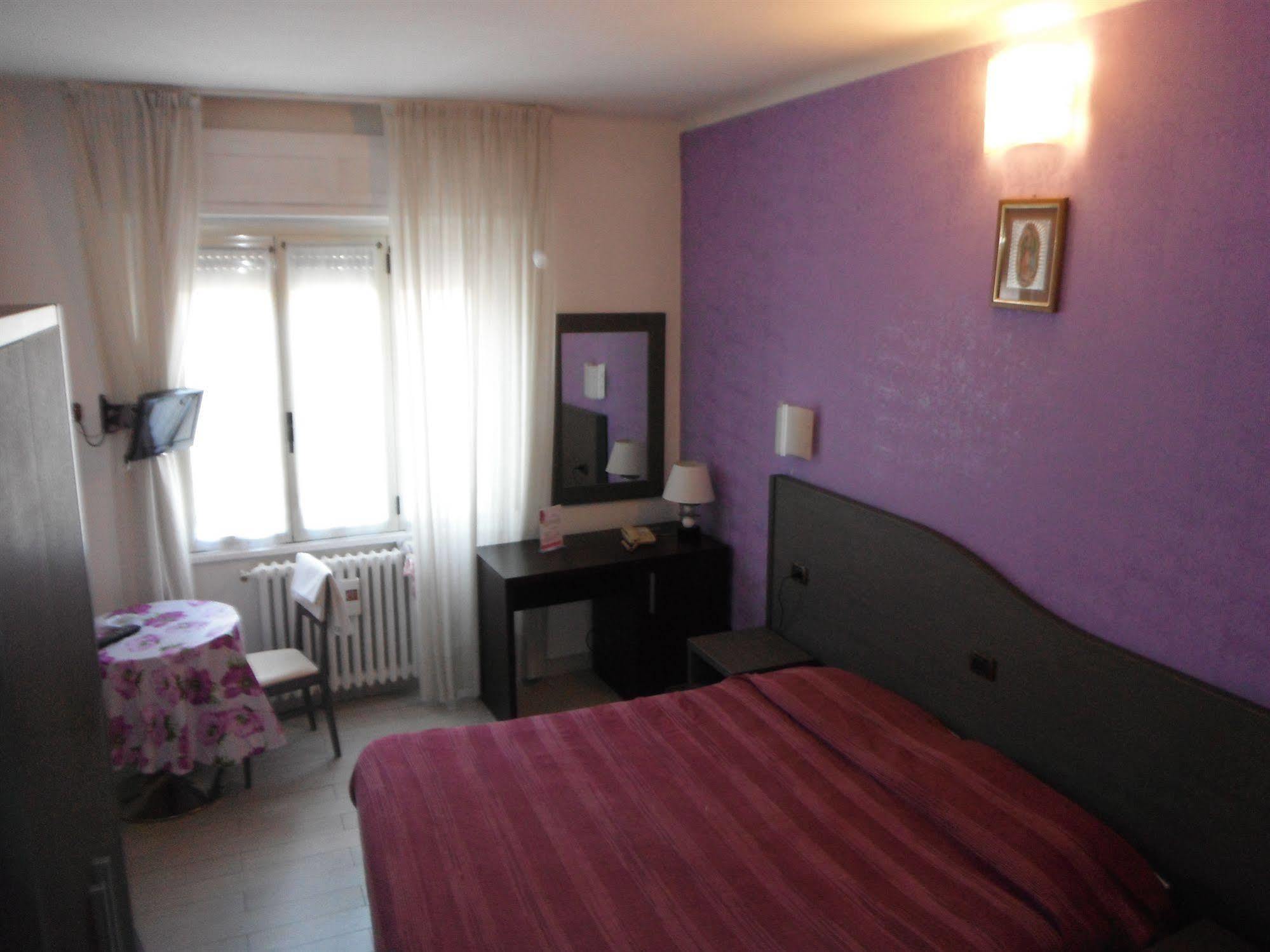 Hotel Renato Sesto San Giovanni Εξωτερικό φωτογραφία