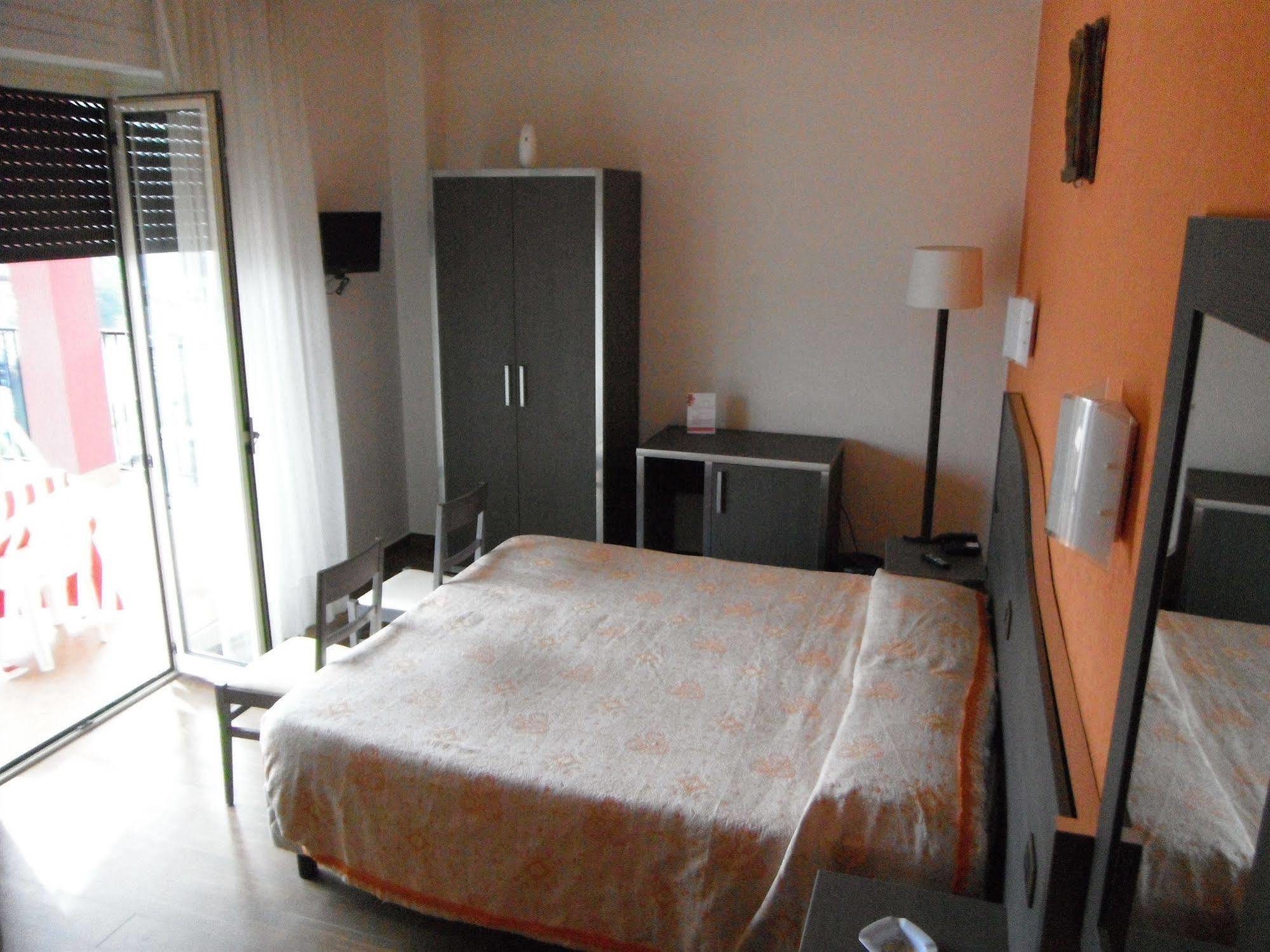 Hotel Renato Sesto San Giovanni Εξωτερικό φωτογραφία